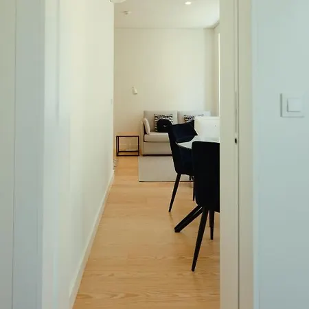 Trindade 19 - 1a Arinto Apartmán Lisboa